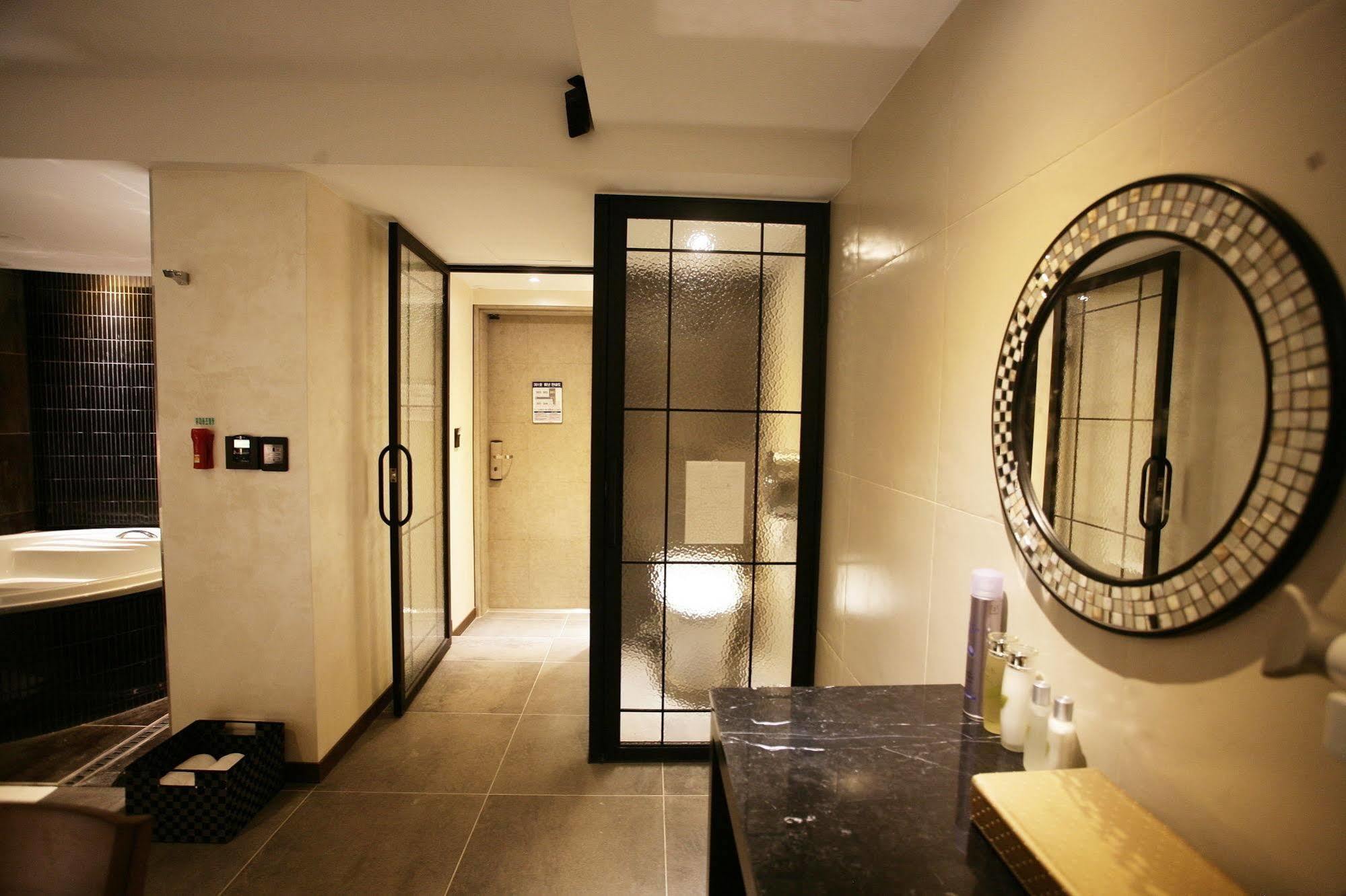 Hotel Voll Seoel Buitenkant foto